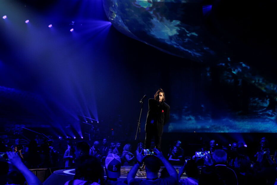Salvador Sobral faz o primeiro ensaio em Kiev