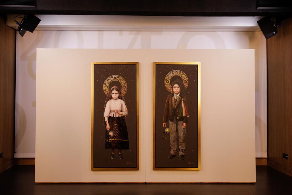 Telas de Francisco e Jacinta expostas na Basílica de Nossa Senhora do Rosário