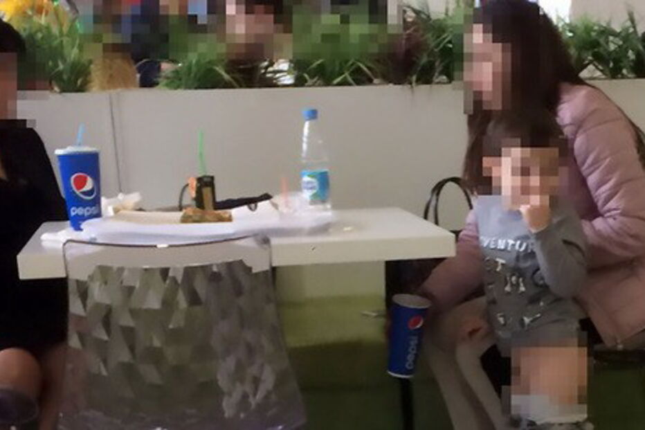 Krasnodar, Rússia, urinar, centro comercial