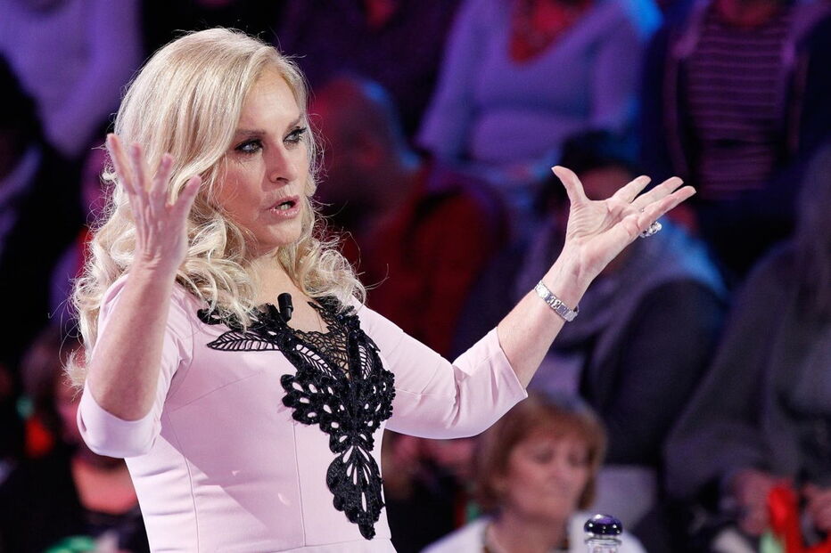 Teresa Guilherme, A Casamenteira, programa, blogue, prémios