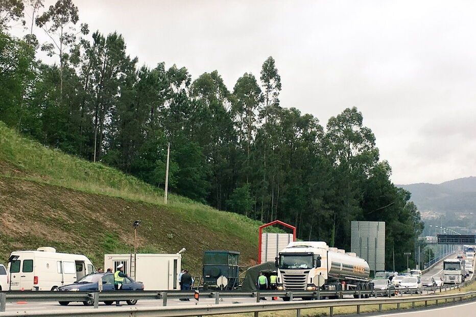 Reposição do controlo de fronteiras atrasa trânsito entre a Galiza e Portugal