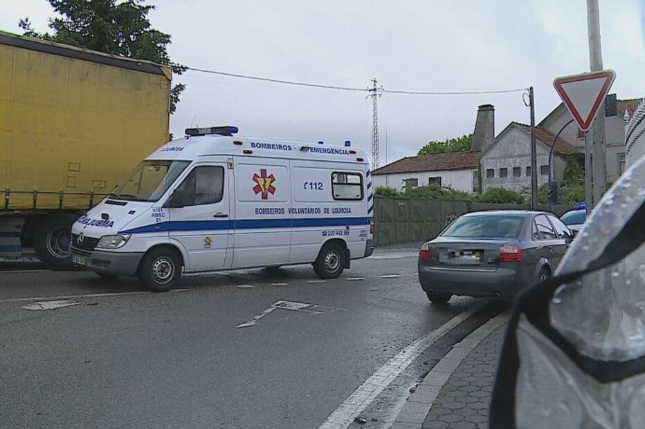 Um morto e um ferido grave em acidente na EN1