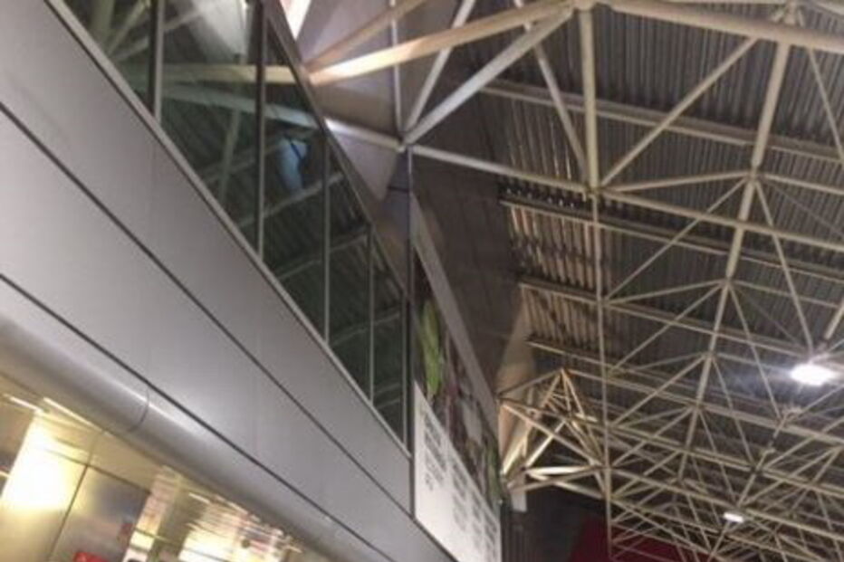 Passageiros mostram caos no Aeroporto de Lisboa