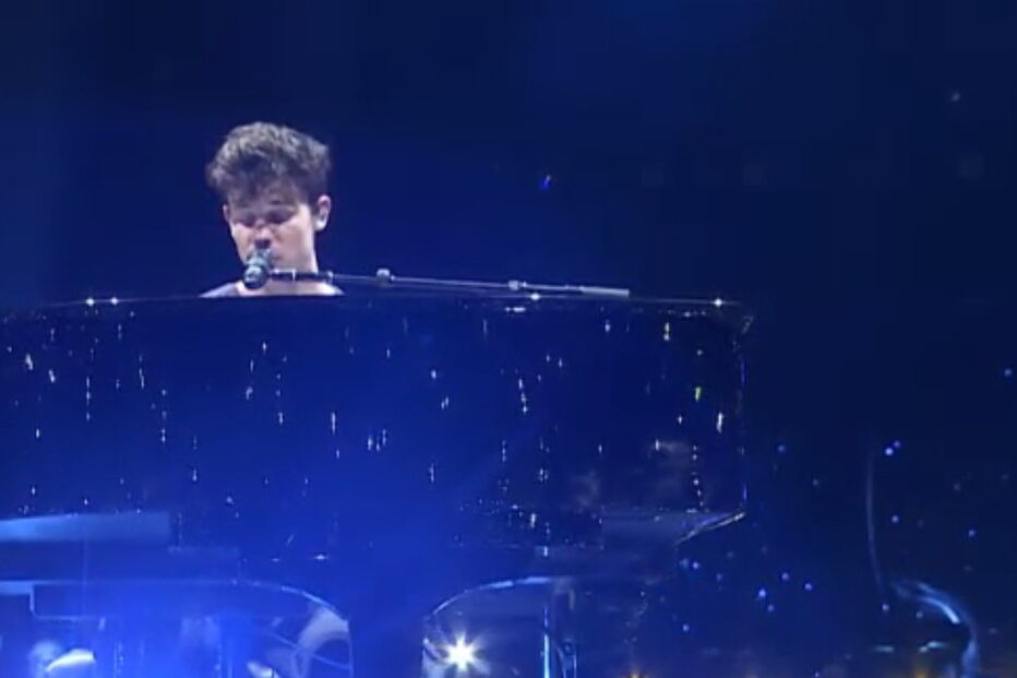 2017-05-11_13_09.53 shawn mendes.jpg