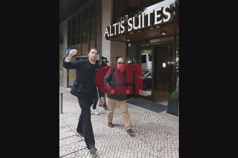 Responsáveis de comunicação de Sporting e FC Porto encontraram-se esta quarta-feira num hotel, em Lisboa