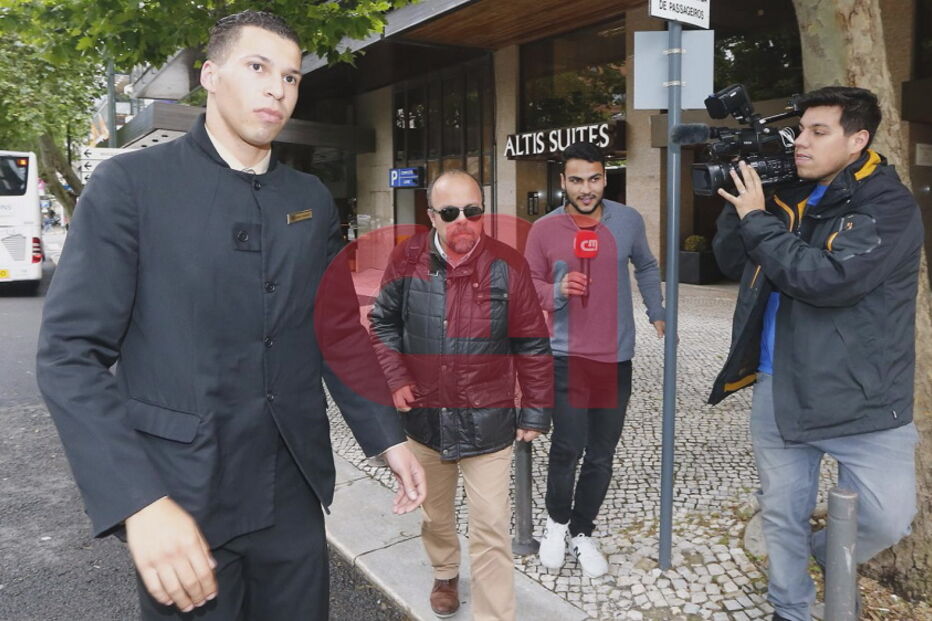 Responsáveis de comunicação de Sporting e FC Porto encontraram-se esta quarta-feira num hotel, em Lisboa