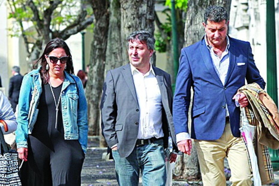 Do CM: Ana Luísa Nascimento (grande repórter), Armando Esteves Pereira (diretor-adjunto) e Ricardo Tavares (chefe de redação adjunto) 
