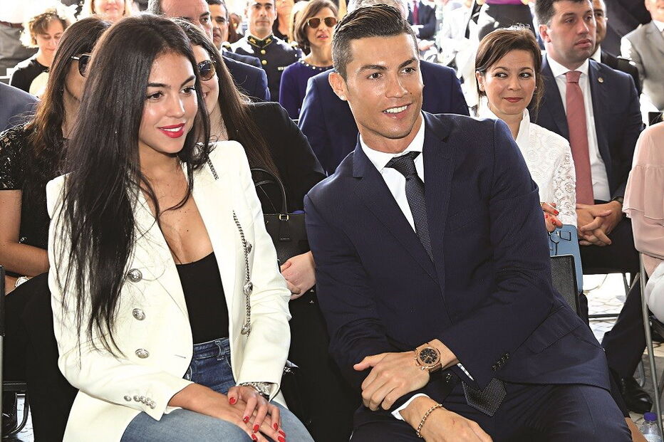 Georgina, Cristiano Ronaldo, jogador, craque, passado, vida louca, 