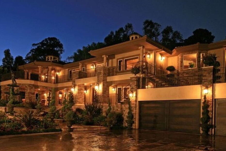 Mansão, Kardashian, Kim, Kylie, Kendall, Khloe, Kourtney,Kris, venda, milhões, reality show