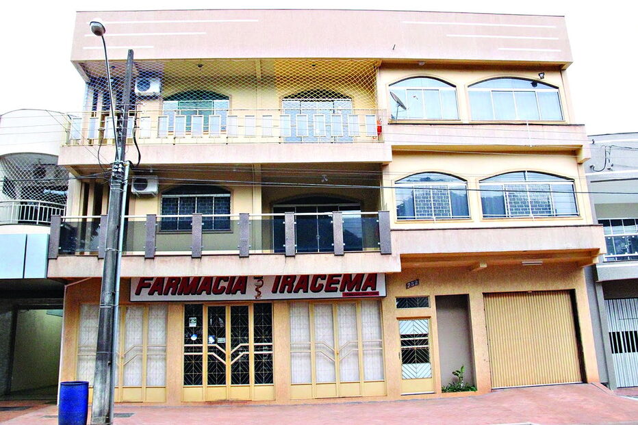 A família de Lucas tem uma farmácia