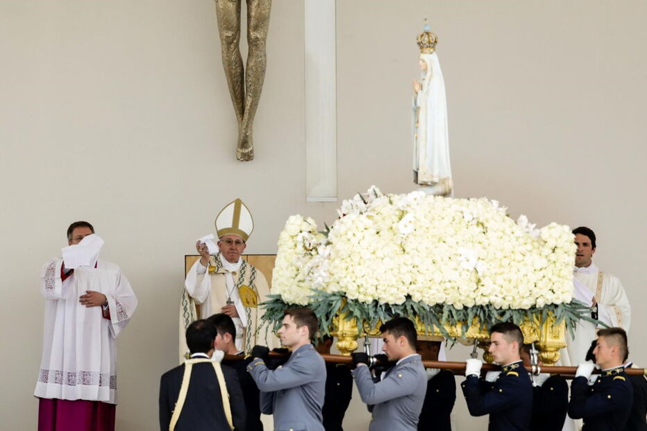 papa, adeus, fátima, lenços