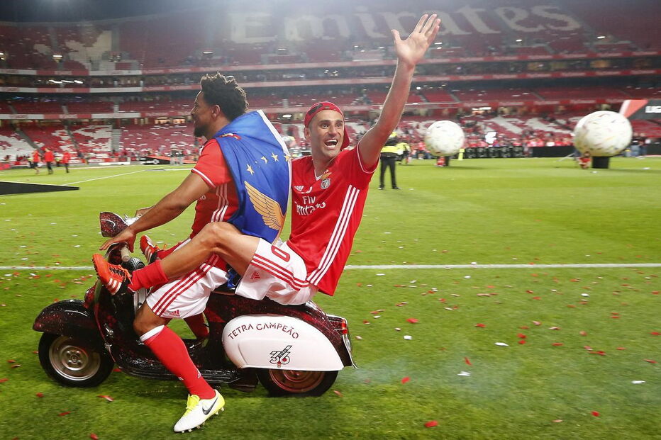 Jogadores e equipa técnica celebraram com os colegas e com a família
