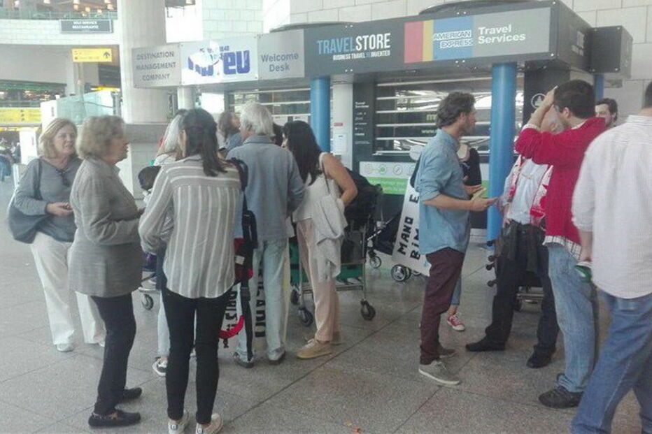 Salvador Sobral, Luísa Sobral, Luísa Cabral, avó, aeroporto, Amar pelos dois, Eurovisão, Portugal