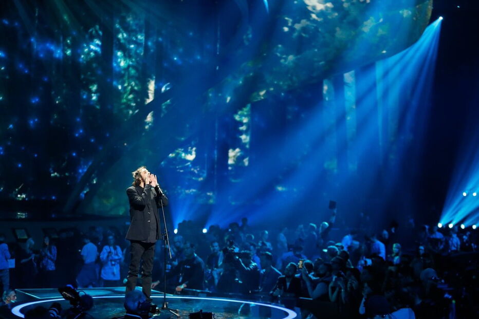 Salvador Sobral, Amar pelos dois, Luísa Sobral, Portugal, Eurovisão, top, iTUnes, Spotify, vendas, dominar