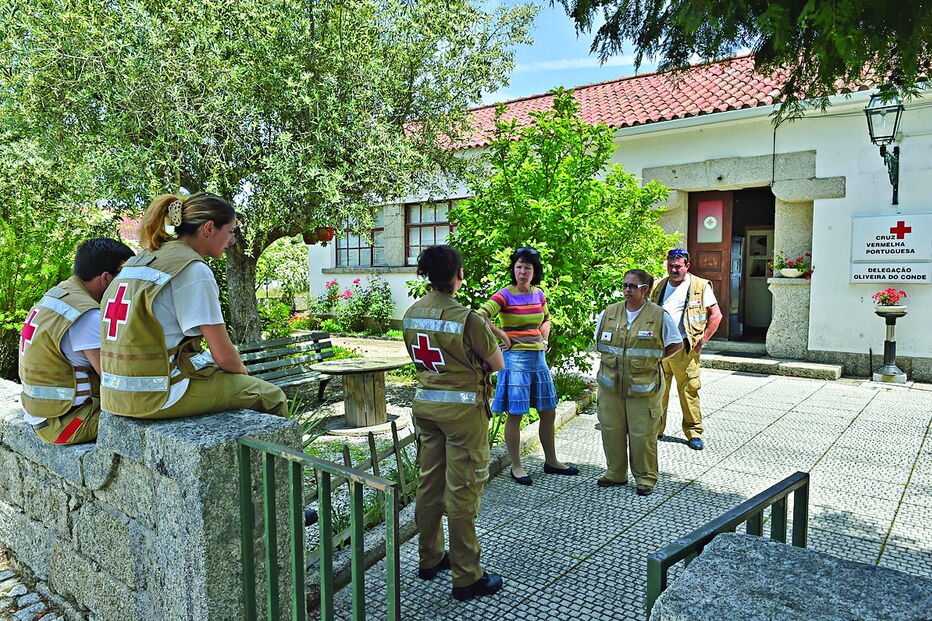 Elementos da Cruz Vermelha de Oliveira do Conde, Carregal do Sal, estão revoltados com a onda de assaltos à instituição   