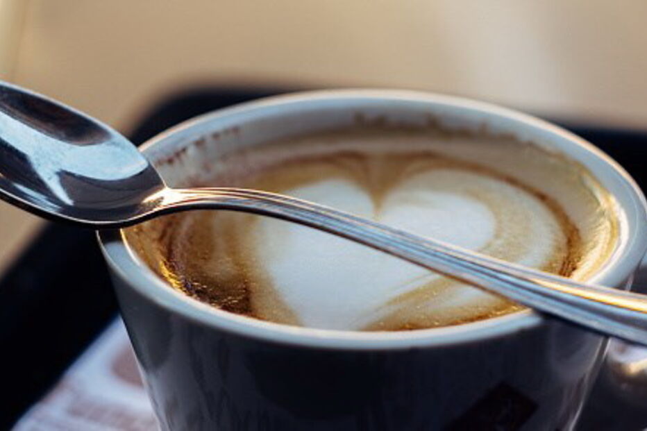 Jovem consumiu várias bebidas com cafeína