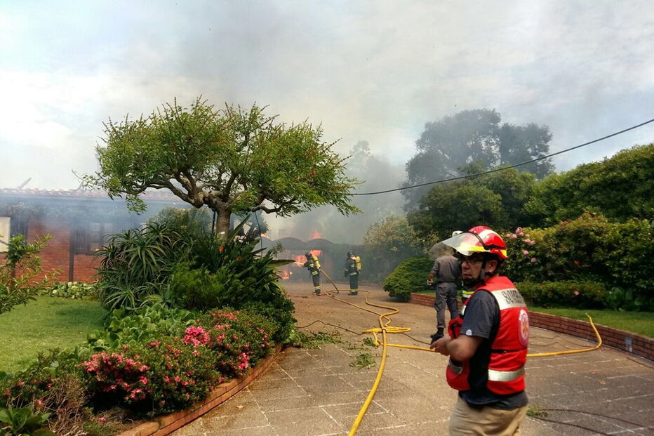 Casa de luxo em Vila Nova de Gaia foi completamente destruída pelas chamas