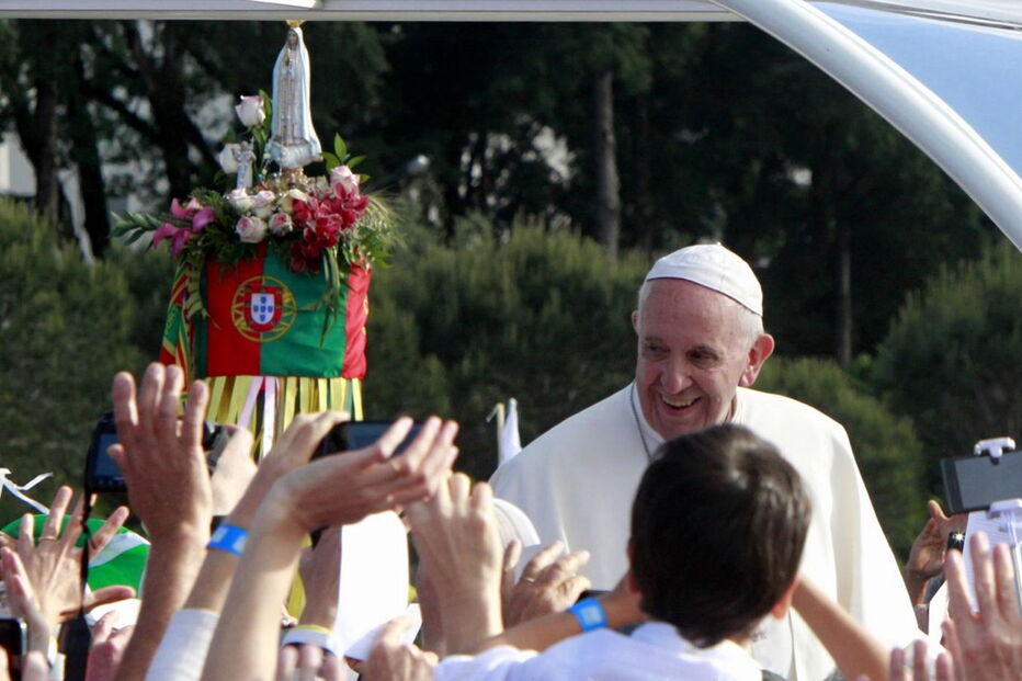 Milhares de peregrinos visitaram Fátima no Centenário das Aparições, que contou com a presença do papa Francisco