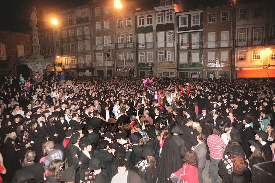 Academia do Minho vai encher as ruas e os largos do centro da cidade de Braga ao longo desta tarde e noite  