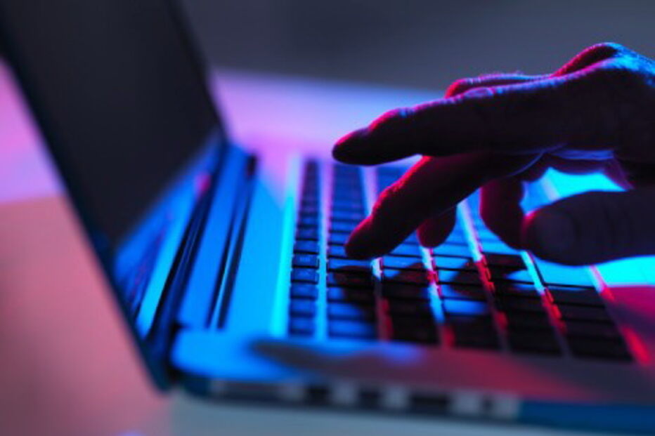 virus, computador, ecrã, ataque informático, ciberataque, informática 