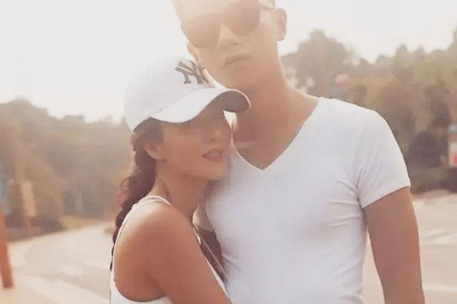 Chinesa é comparada com namorada do filho por parecer jovem