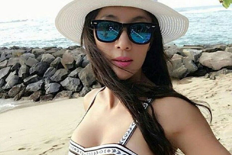 Chinesa é comparada com namorada do filho por parecer jovem