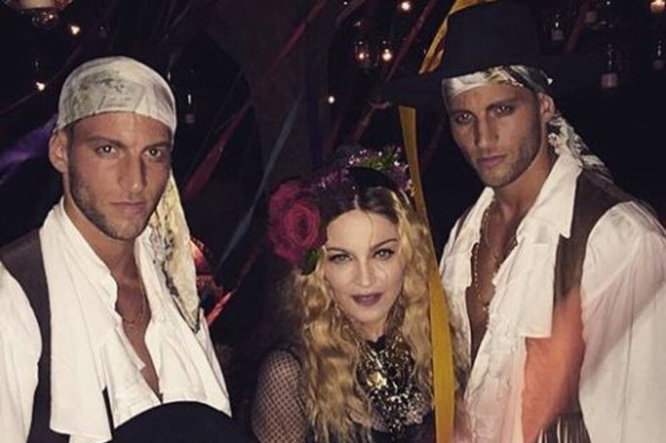 Madonna, Kevin, Sampaio