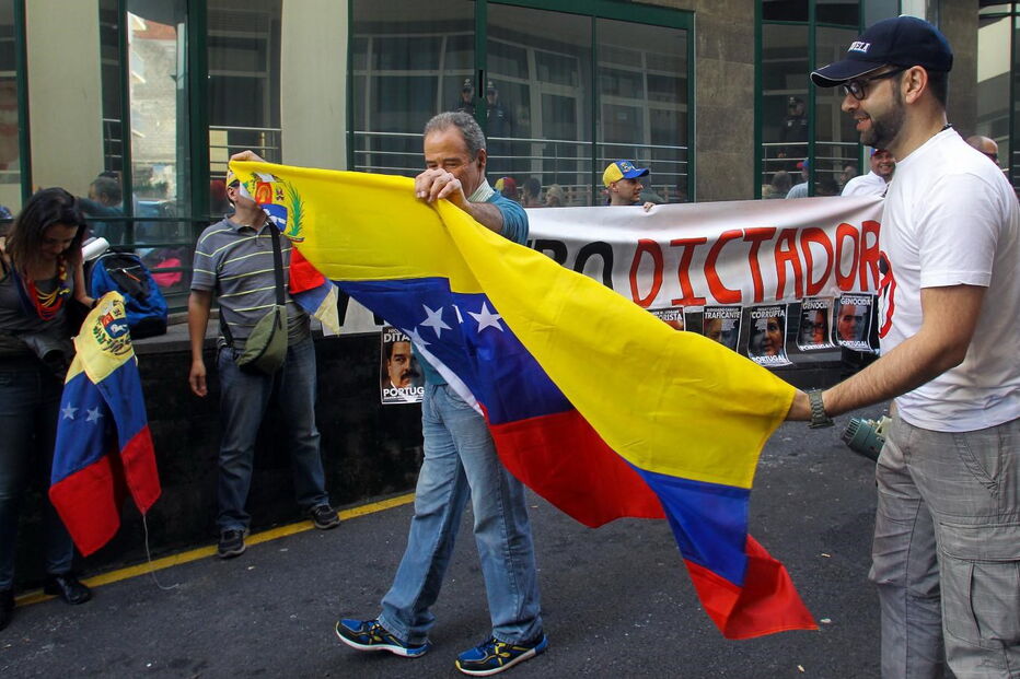 Embaixada da Venezuela em Portugal, Venezuela, Madeira, Consulado, questões sociais, política