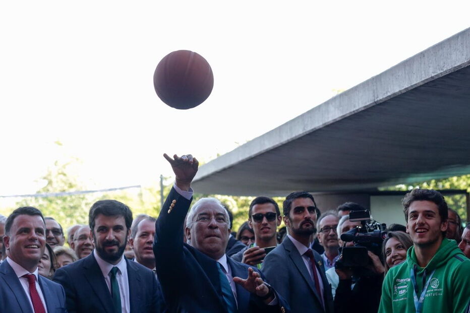 António Costa, Vila Nova de Gaia, primeiro-ministro, Gondomar, rio Tinto, Maia, Portugal, Campeonatos Nacionais de Desporto Escolar, política, partidos e movimentos
