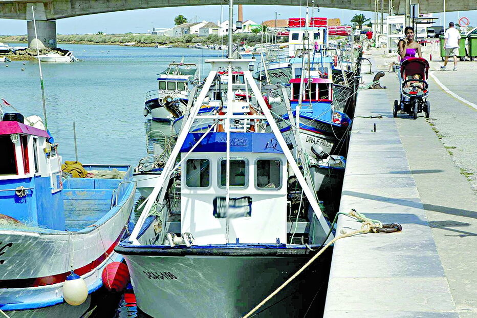 porto, tavira, obras, Gilão, rio, dragagens, barcos