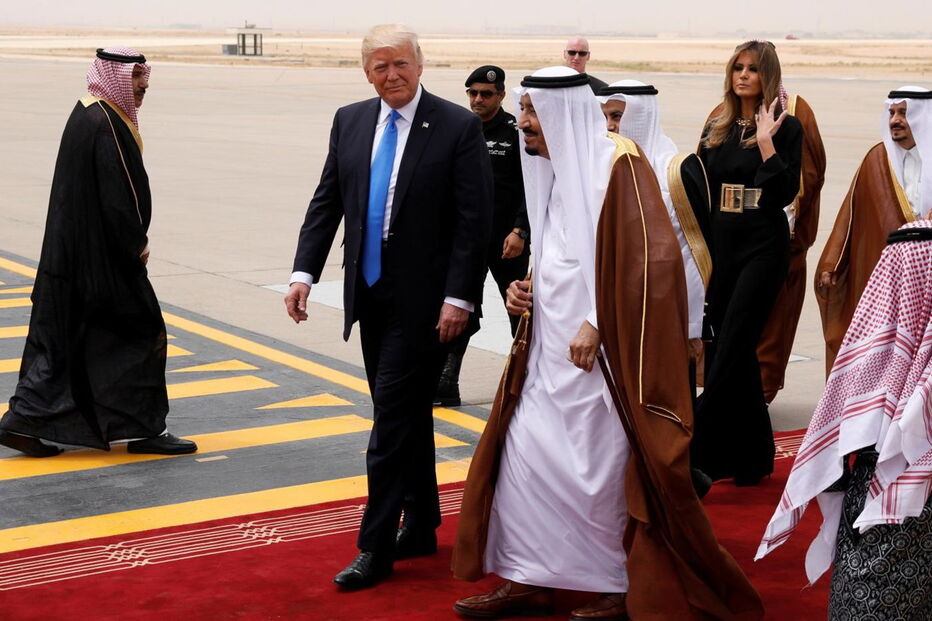 Trump, Melania, Arábia Saudita, chegada, presidente, Estados Unidos da América