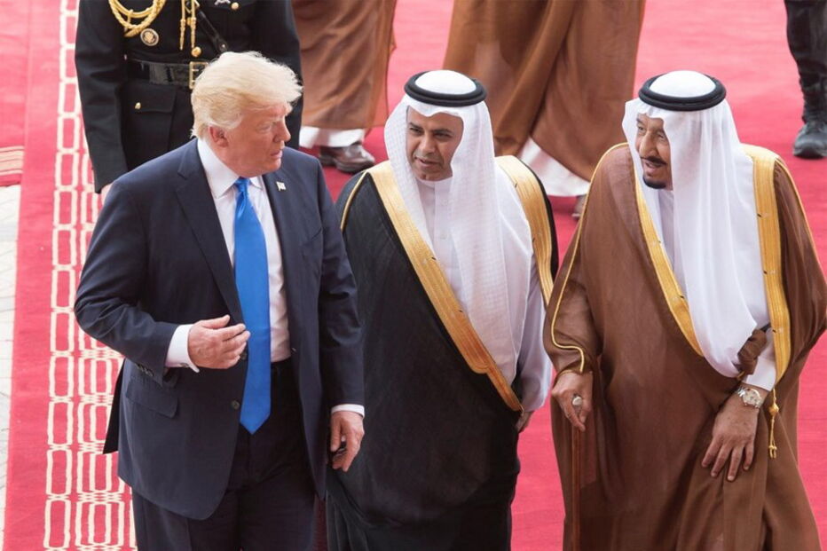 Trump, Melania, Arábia Saudita, chegada, presidente, Estados Unidos da América