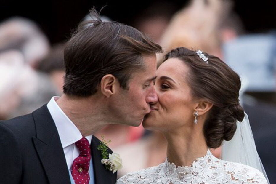 Beijo, noivos, Pippa Middleton, James Matthews