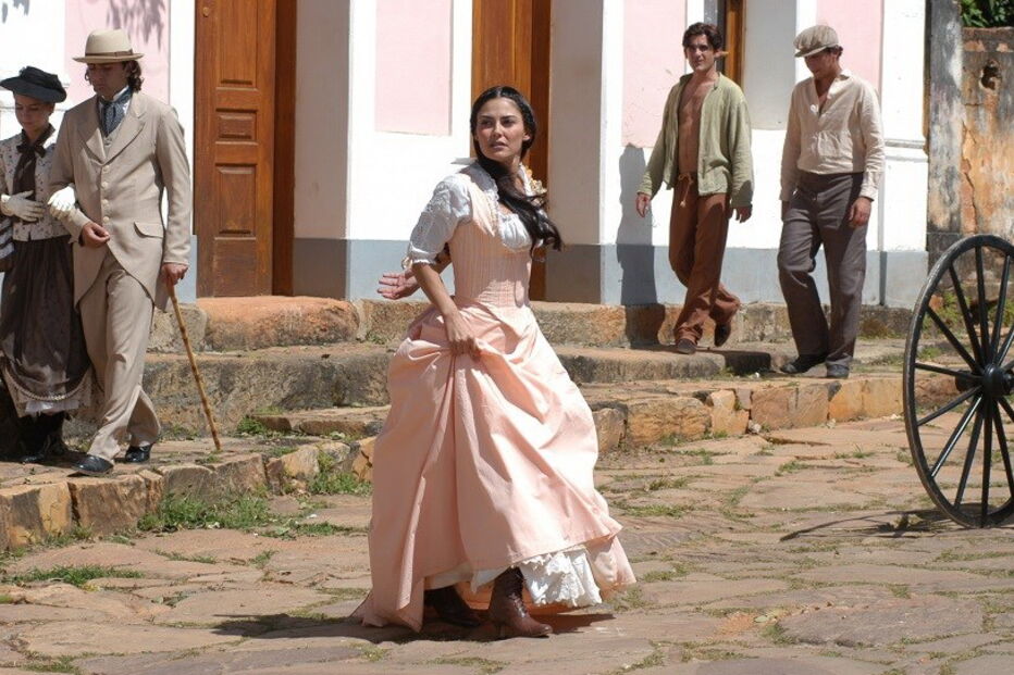 Essas Mulheres, CMTV, Carla Cabral, Mila Duarte, Christine Fernandes, Maria da Glória, Aurélia, Miriam Freeland, Rio de Janeiro, Escrava Isaura