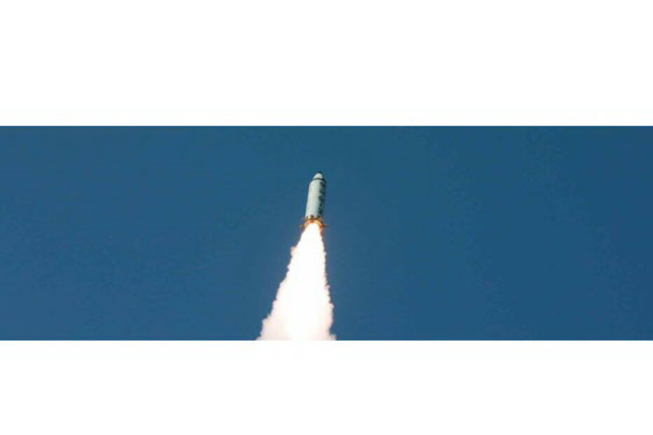 Míssil norte-coreano revela fotografias da Terra