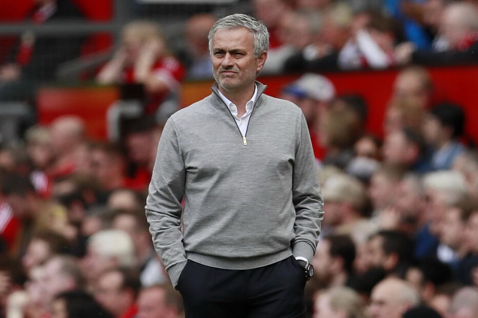 Mourinho durante a partida