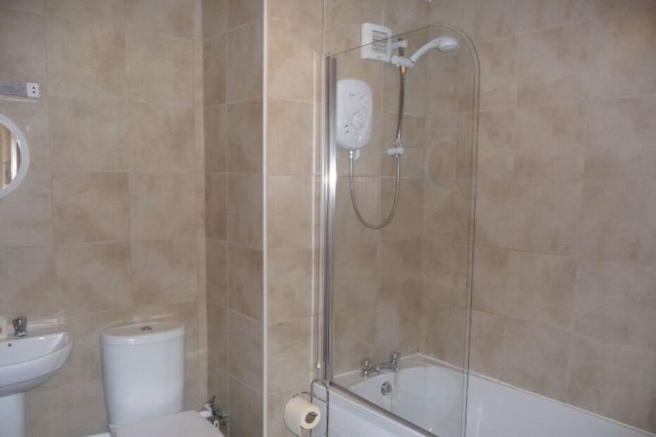 Conheça a casa onde esteve o terrorista de Manchester