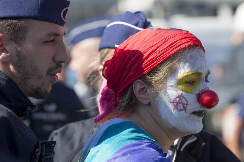Mais de cem detidos em manifestação contra NATO em Bruxelas