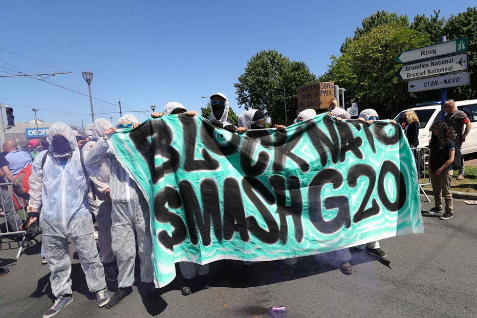 Mais de cem detidos em manifestação contra NATO em Bruxelas