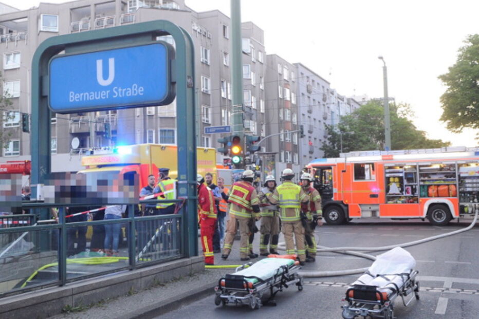 Berlim, Bernauer Strasse, questões sociais, atropelamento, feridos