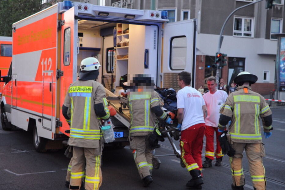Berlim, Bernauer Strasse, questões sociais, atropelamento, feridos