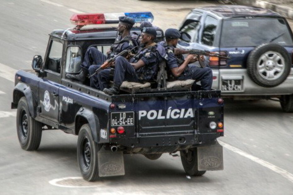 Polícia de Luanda
