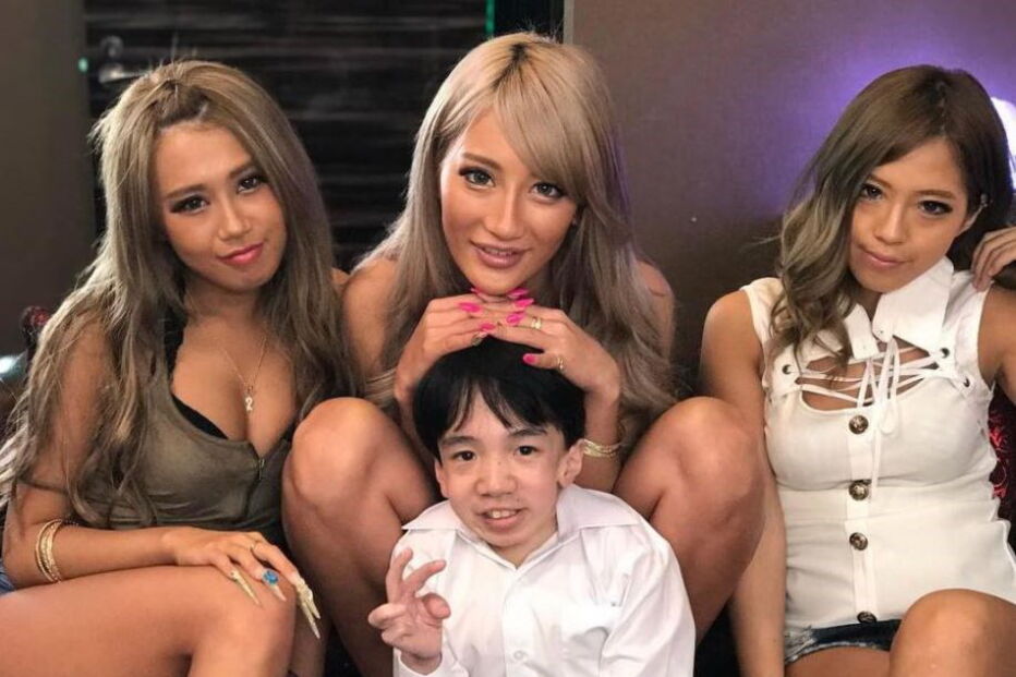 Estrela porno de um metro faz sensação no Japão