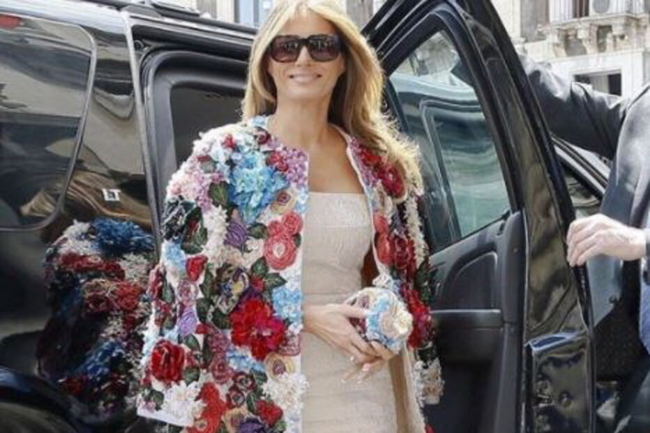 Melania Trump usa casaco que custa 46 mil euros