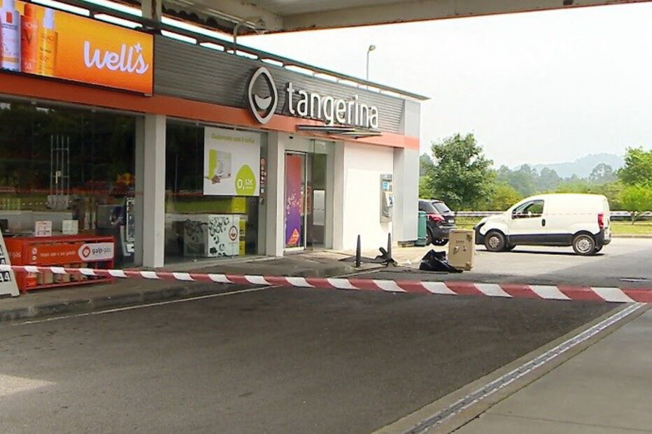 Polícia Judiciária do Porto, Brigada de Trânsito da GNR, Santo Tirso, Leça do Balio, Grande Porto, Matosinhos, Galp, Famalicão