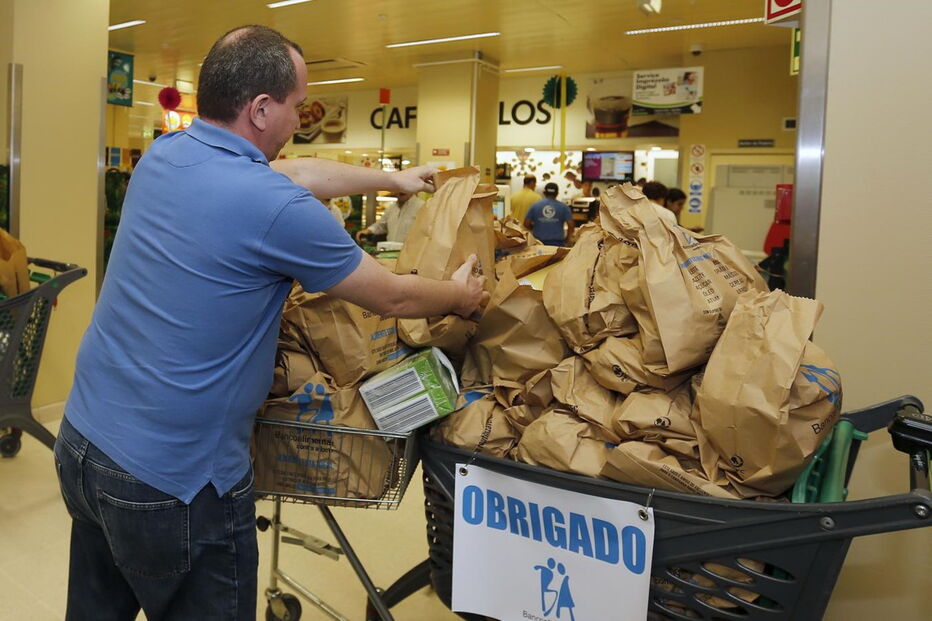 Campanha do Banco Alimentar decorreu em mais de 2 mil superfícies comerciais