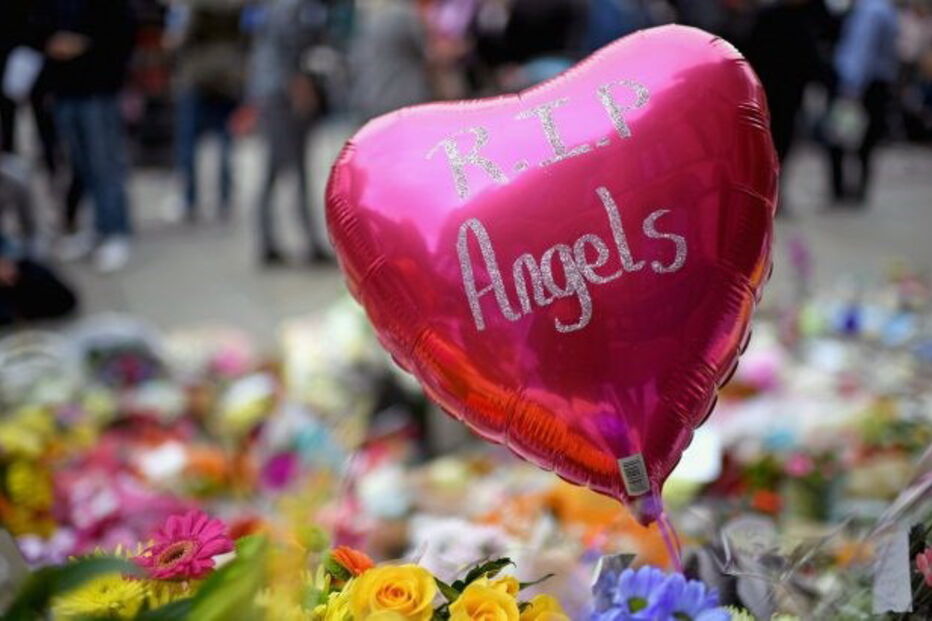 Georgina era fã de Ariana Grande e até já tinha conhecido a cantora. A jovem de 18 anos morreu no atentado de Manchester