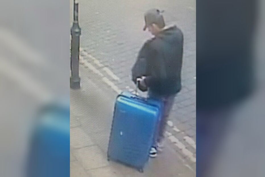 Salman Abedi, mala, rua, câmara, imagem, terrorista, manchester