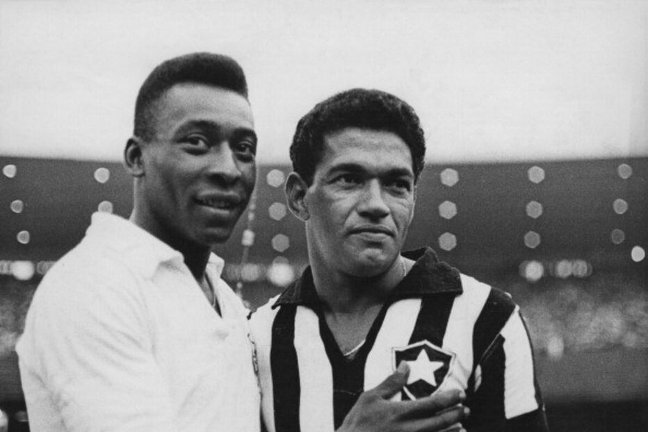Garrincha ganhou dois título mundiais pelo Brasil e foi, com Pelé, uma das figuras maiores do escrete