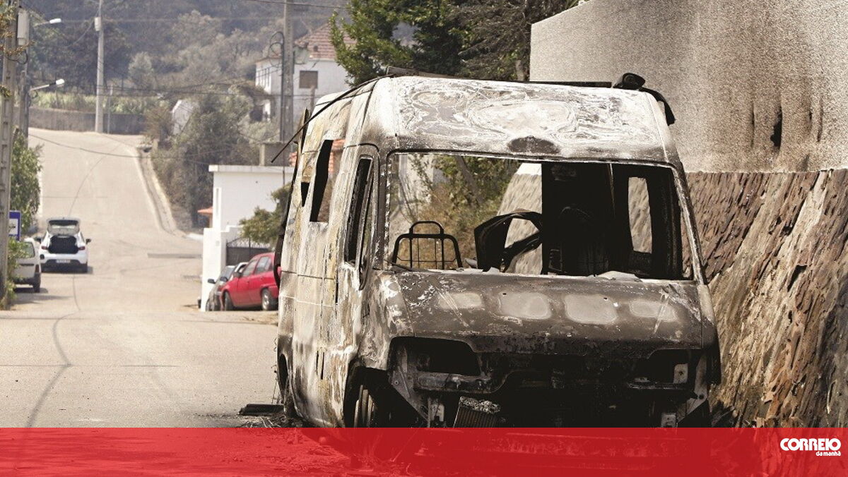 Aldeia mártir chora morte de 11 pessoas - Portugal ...
